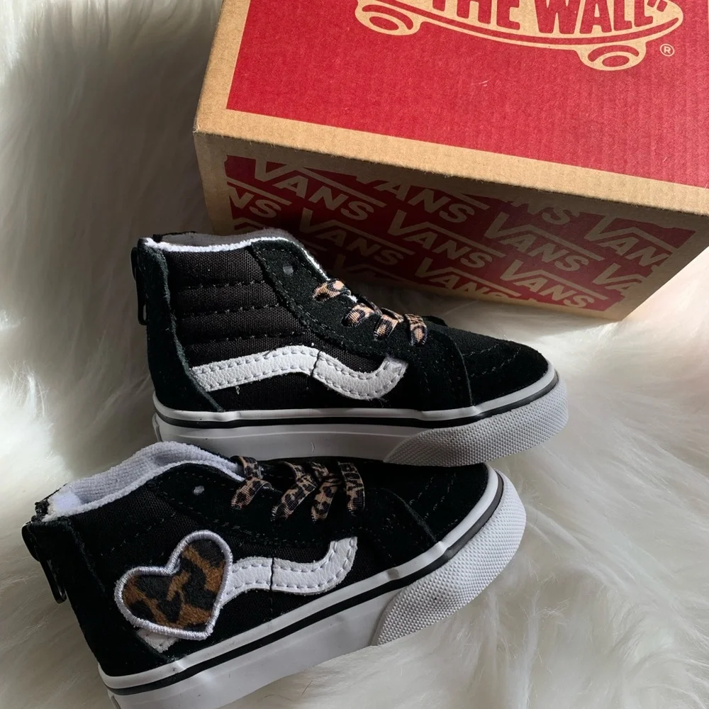 NEW! Vans Leopard Heart - Picture 2 of 9